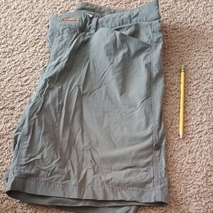 Orvis Women's Gray Shorts